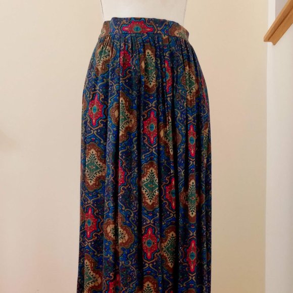 Nordstrom Skirt Mid-Calf - Picture 2 of 7